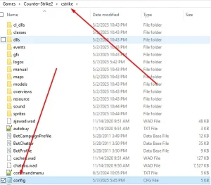 File explorer: Counter-Strike 1.6 cstrike folder, config file selected.